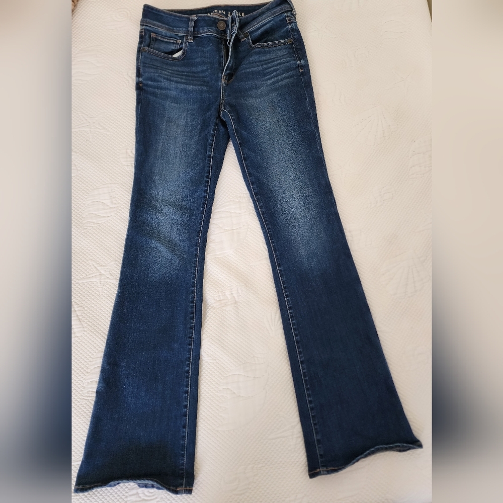 American Eagle Outfitters Flare Jeans Size 6